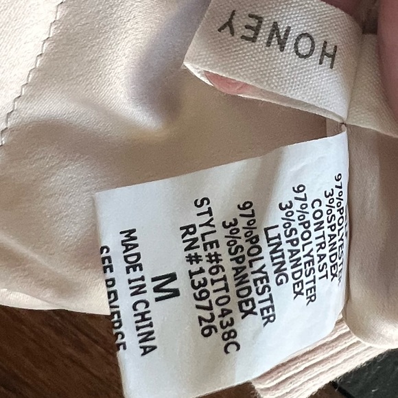 Honey Punch reservable satin bomber jacket. Embroidered/quilted medium - Picture 12 of 16